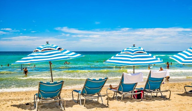 Luxurious Resort Apartment in Hallandale Beach in Hallandale Beach