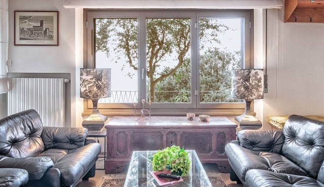 Maya Luxury Home - private garden for breathtaking view, nearby the centre