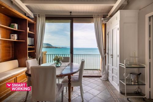 Meravigghia Apartment by Wonderful Italy