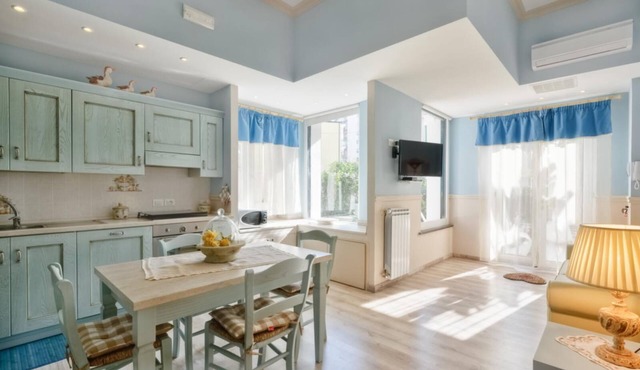 Minucciola Apartment with garden private parking swimming pool