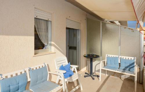 Nice Apartment In Kaukana With Wifi