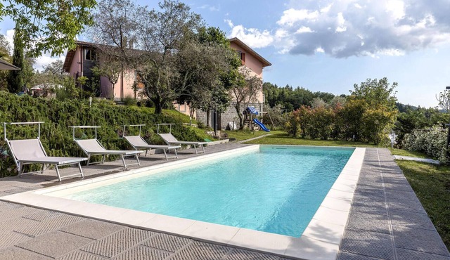 Nice home in Fivizzano