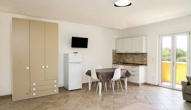 Oliblu Holiday Home – Superior Pisciottana One-Bedroom Apt with Partial Sea View