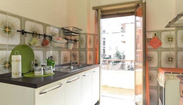 One bedroom apartment with balcony near the metro