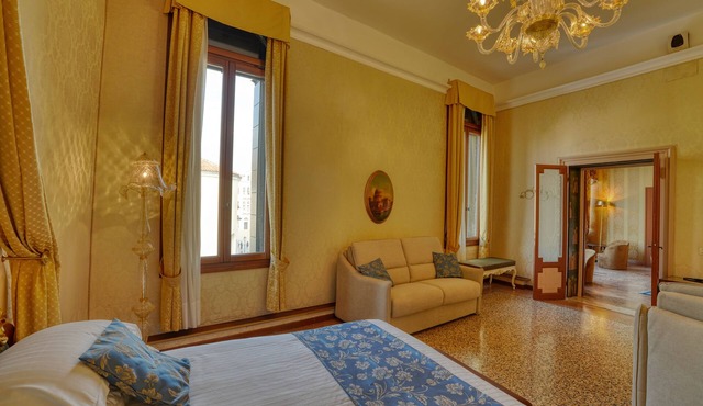 PALAZZO MALIPIERO TREVISAN - LE TRE DIMORE D'EPOCA