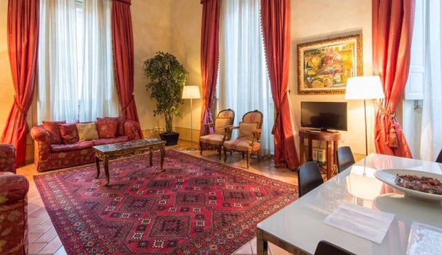 Pompeo Apartment