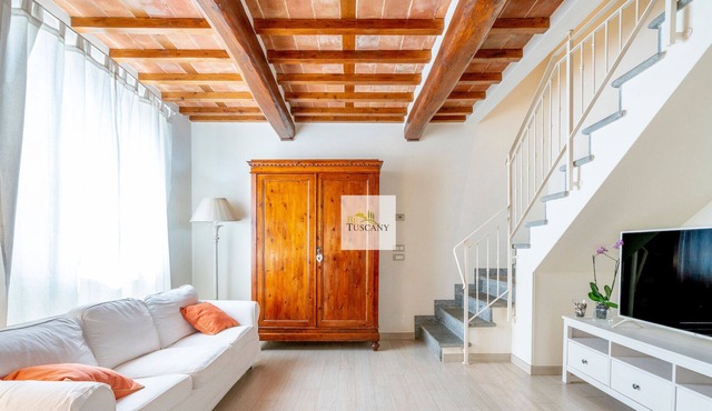 Pretty semi-detached house with panoramic view and completely renovated!