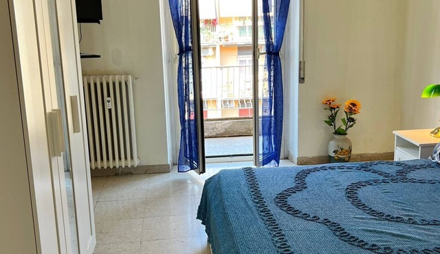 'Romaamor Casavacanze' Apartment with Private Terrace, Wi-Fi and Air Conditioning