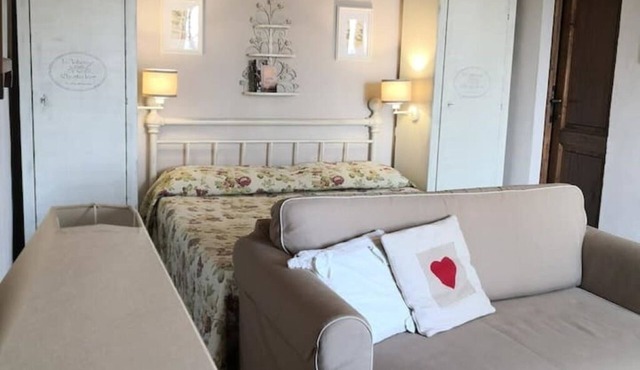 Romantic studio apartment with a view in Toscana