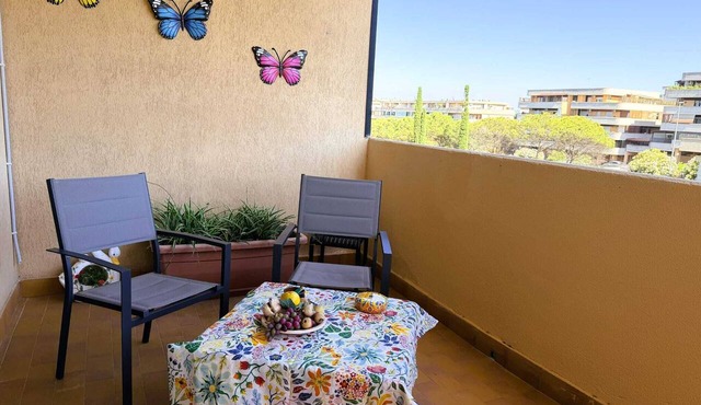 Rosy's Garden, between Rome's EUR district and the sea at Ostia