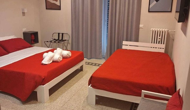 SAN Lò ROMA HOLIDAY HOUSE SLEEPS 5 ZON SAN LORENZO VIA DI PORTA LABICANA 48