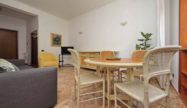 Spacious 1‑BR with Balcony 850M to Furio Camillo (Line A)