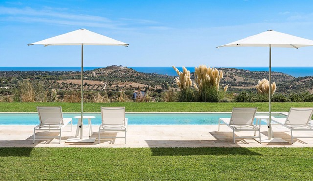 Splendid pool villa, near Noto - DiCasaInSicilia
