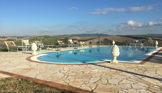 Stunning private villa for 7 people with A/C, private pool, WIFI, TV, patio and panoramic view