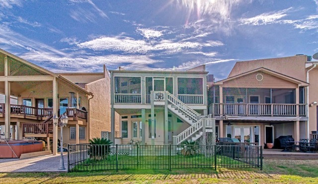 Stunning Waterfront Home: Master 1st Floor, Elevator, Fully Renovated! in Montgomery