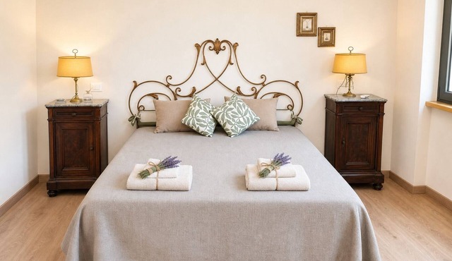 Three-room apartment nestled among olive and oak trees in northern Lazio, just a few minutes from Viterbo