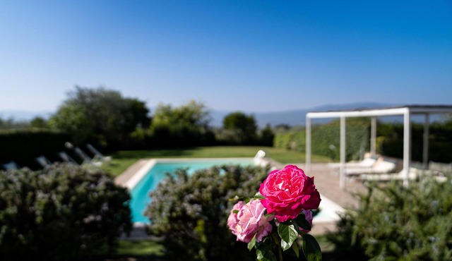 Tuscan Villa, Gated Pool, Total Privacy, Panoramic Views, EV Charger