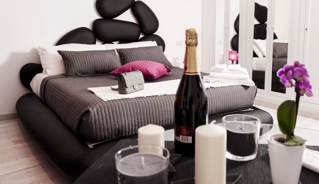 Two Chic Guesthouse