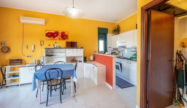 Two-room apartment with a view of Mount Etna in Torre Archirafi, just a few minutes from the beach