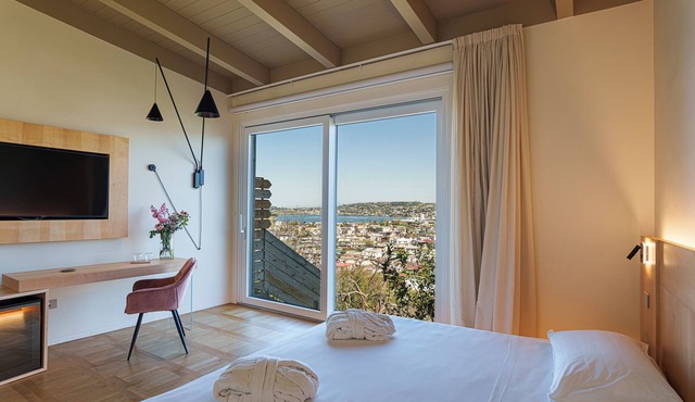 Uefio - Luxury Suites