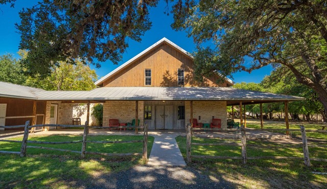 Utopia River Retreat is a secluded paradise nestled along the Sabinal River in the Texas Hill Country. in Utopia