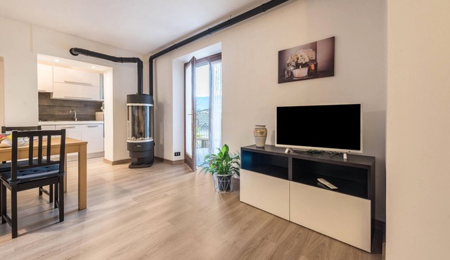 Vacation Apartment Casa Holidays Moreli with Wi-Fi, Garden & Terrace