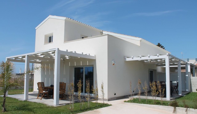 Villa Blue - Zannafondo Villas with private garden and 100 mt from the beach