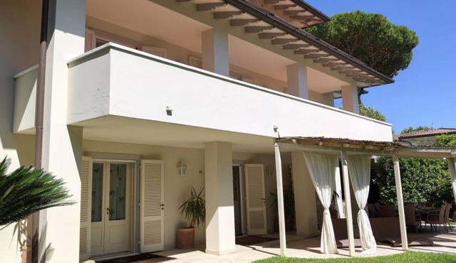 Villa Camillo by MMega