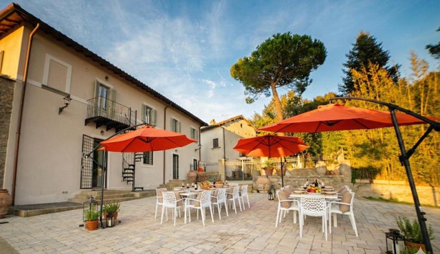Villa Esclusiva 7 Camere con Piscina 40min da Roma