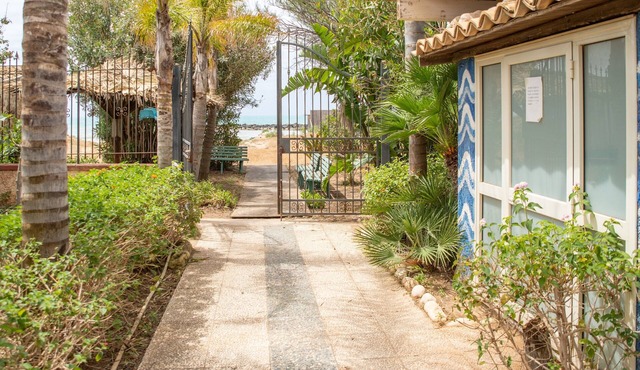 Villa 'Fronte Mare Liolà - 4 guests' with Sea View, Private Beach Access