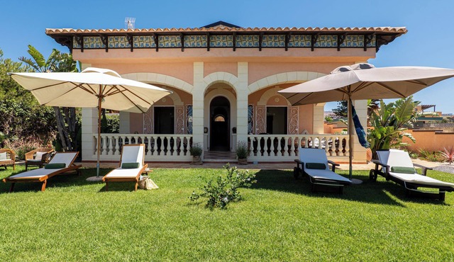 Villa Liberty - Three Bedroom Villa, Sleeps 5