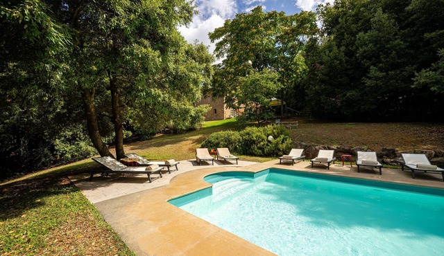 Villa Linchiano with Private Pool for 11 Guests