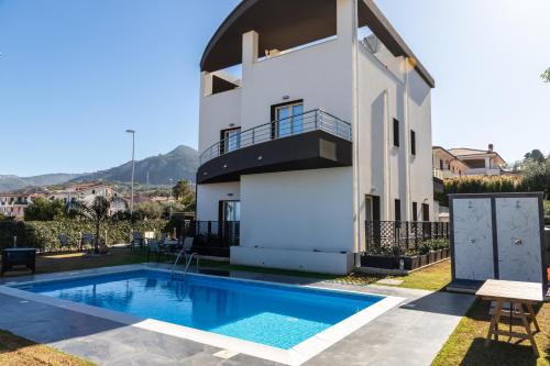 Villa Nebros