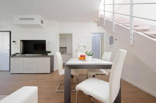 Villa Spaziosa · Home Office · San Lorenzo