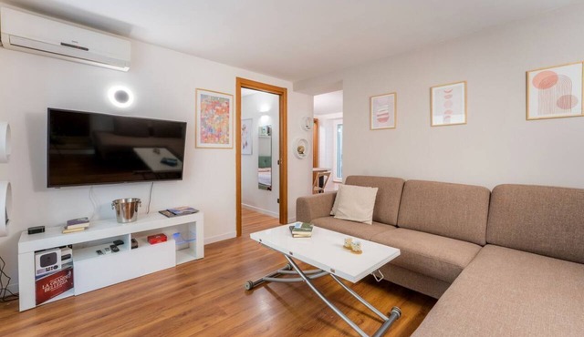 Villafranca Loft , Modern Studio Nearby the Station