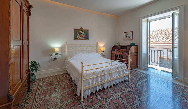 Vittorio Emanuele Street House