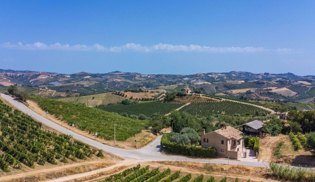 Wonderful private villa for 4 people with terrace and panoramic view