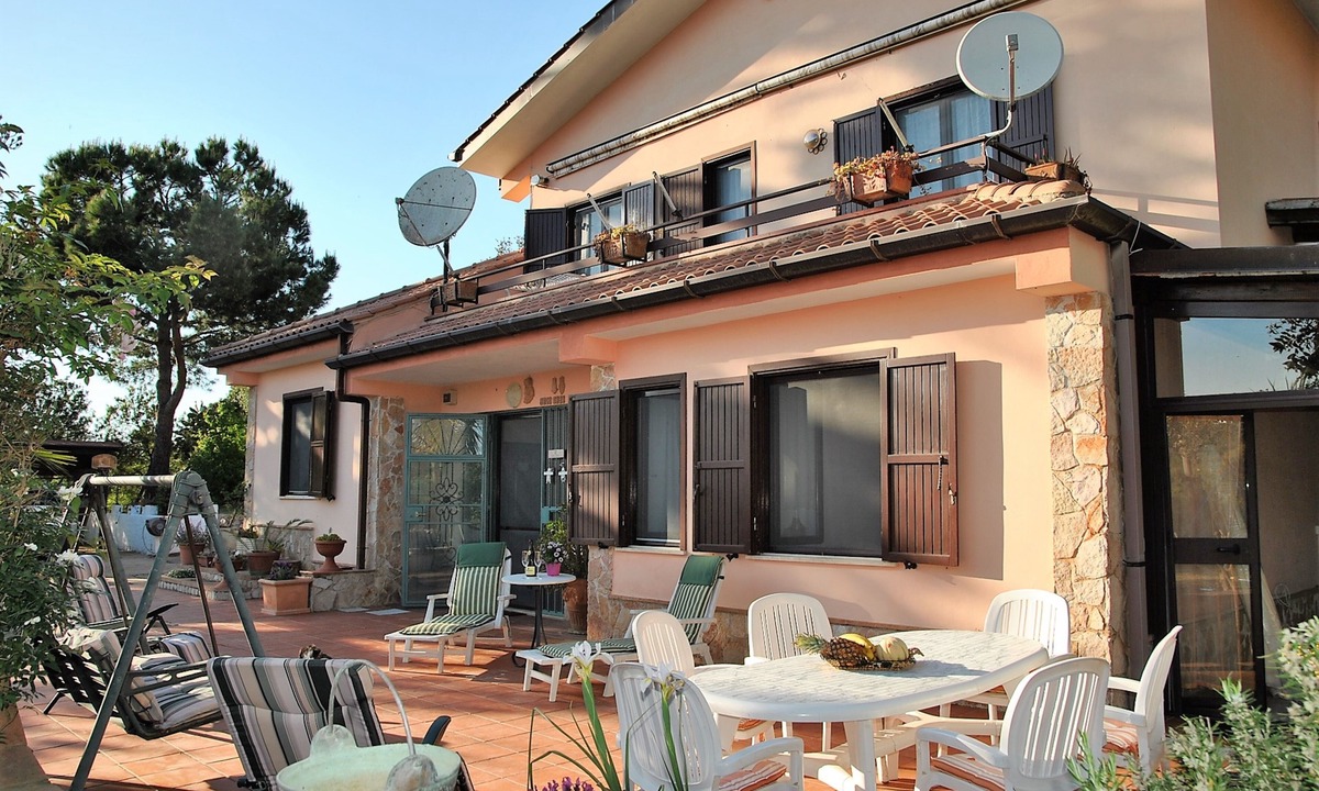 Itri Villa | Villa Vallereale Beautiful Garden and Private Pool 9 km From Sperlonga