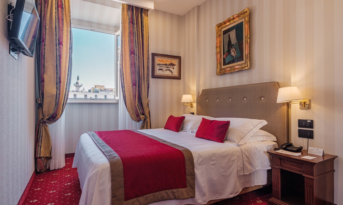 Rione III Colonna Hotel | Hotel Nazionale