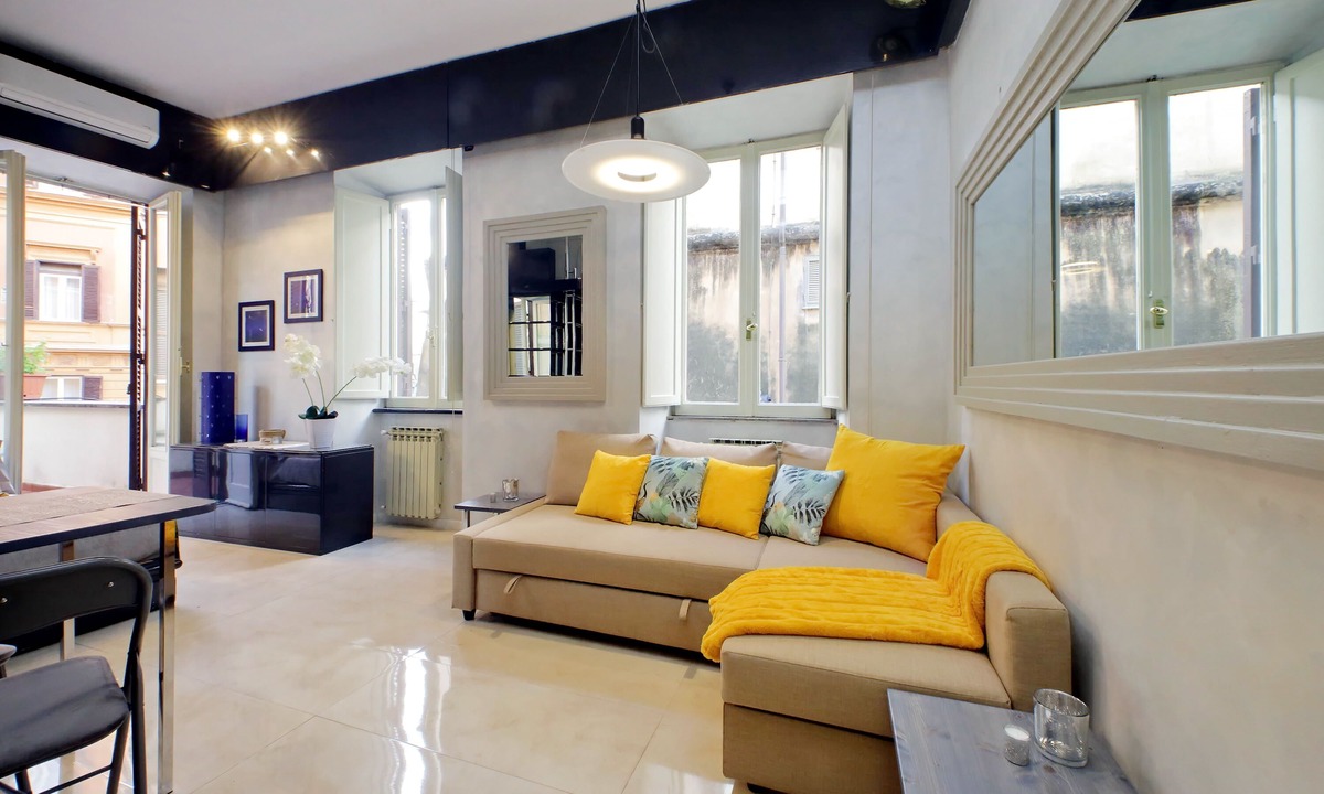 Repubblica Apartment | Loft with terrace near Piazza Barberini