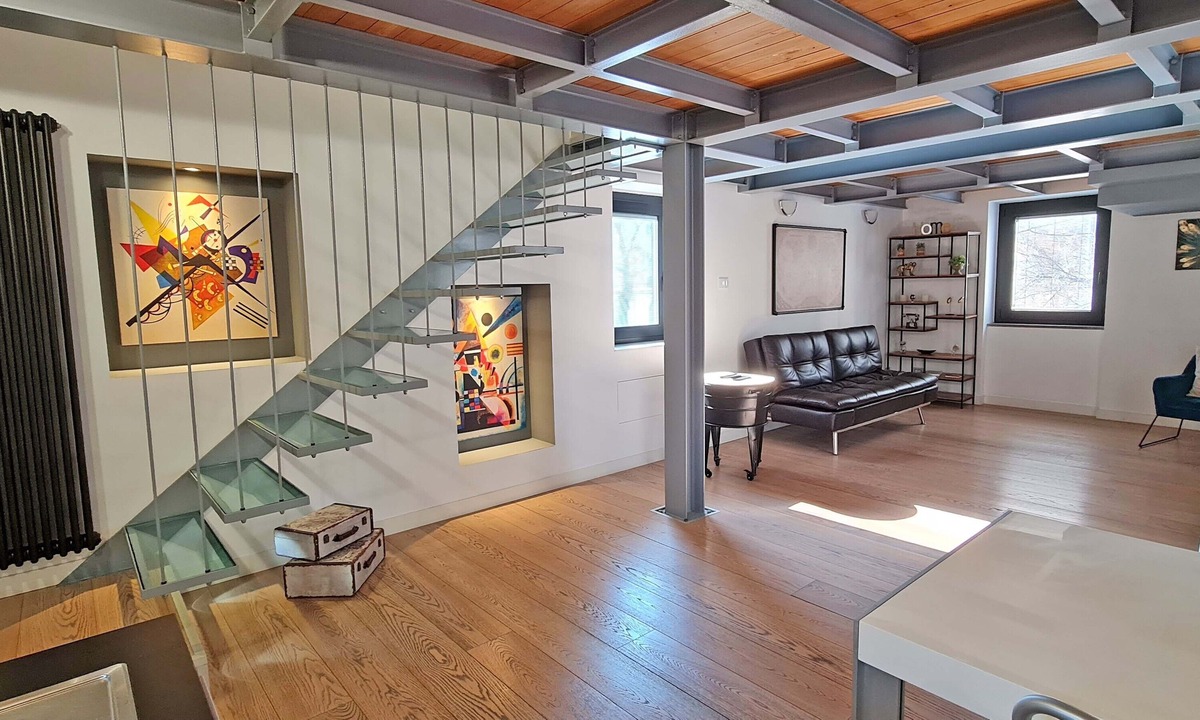 Tor di Quinto Apartment | Ponte Milvio Luxury House offers 5 STAR spaces, furnishings, services and comfort.