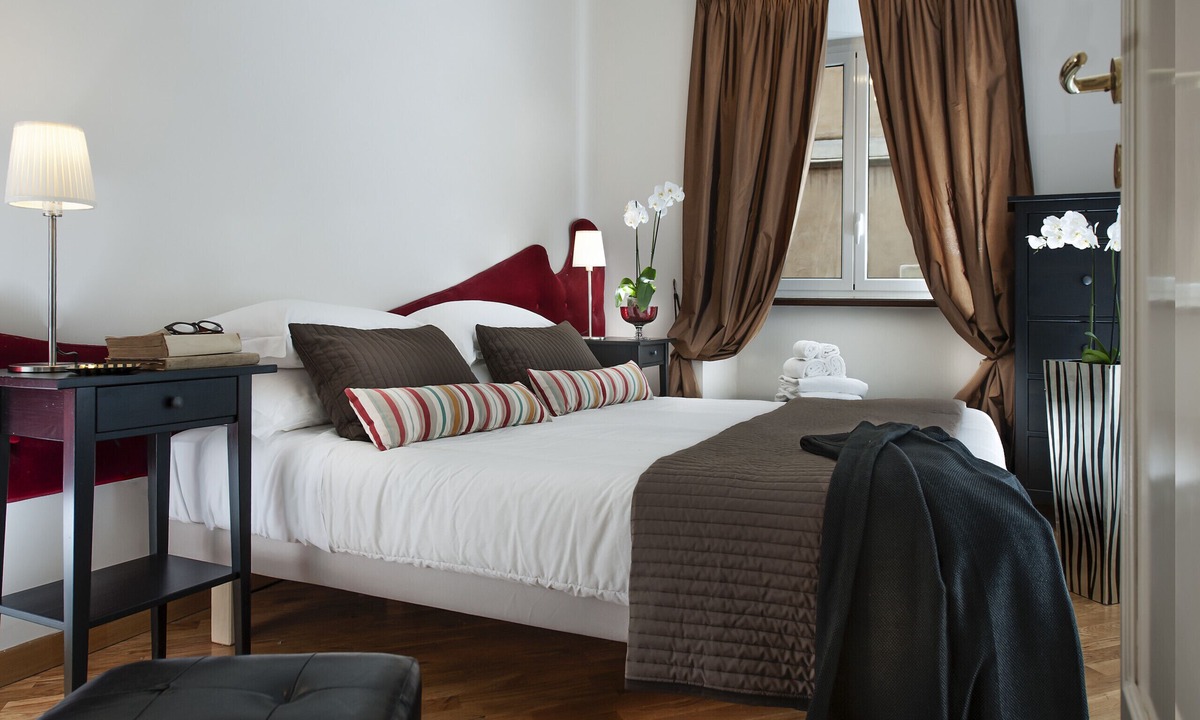 Rione VI Parione Apartment | Corso Vittorio - Campo de' Fiori
