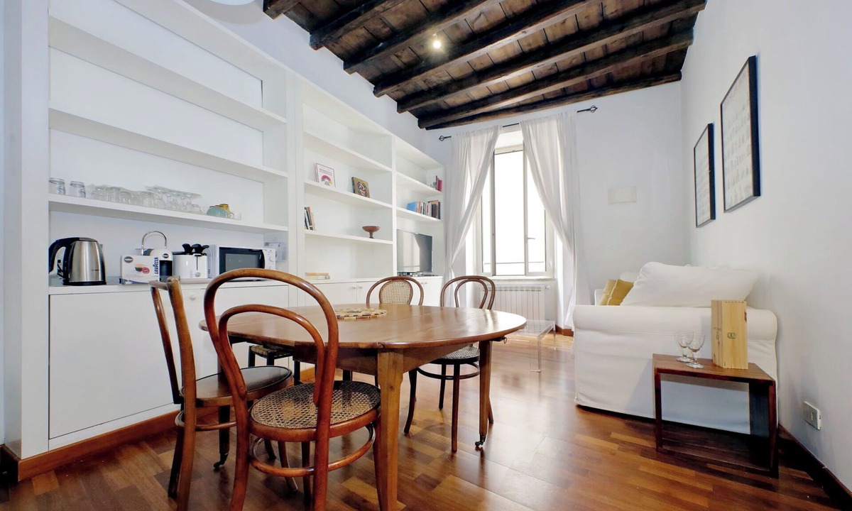 Navona Apartment | Campo de fiori 2 bedrooms apt