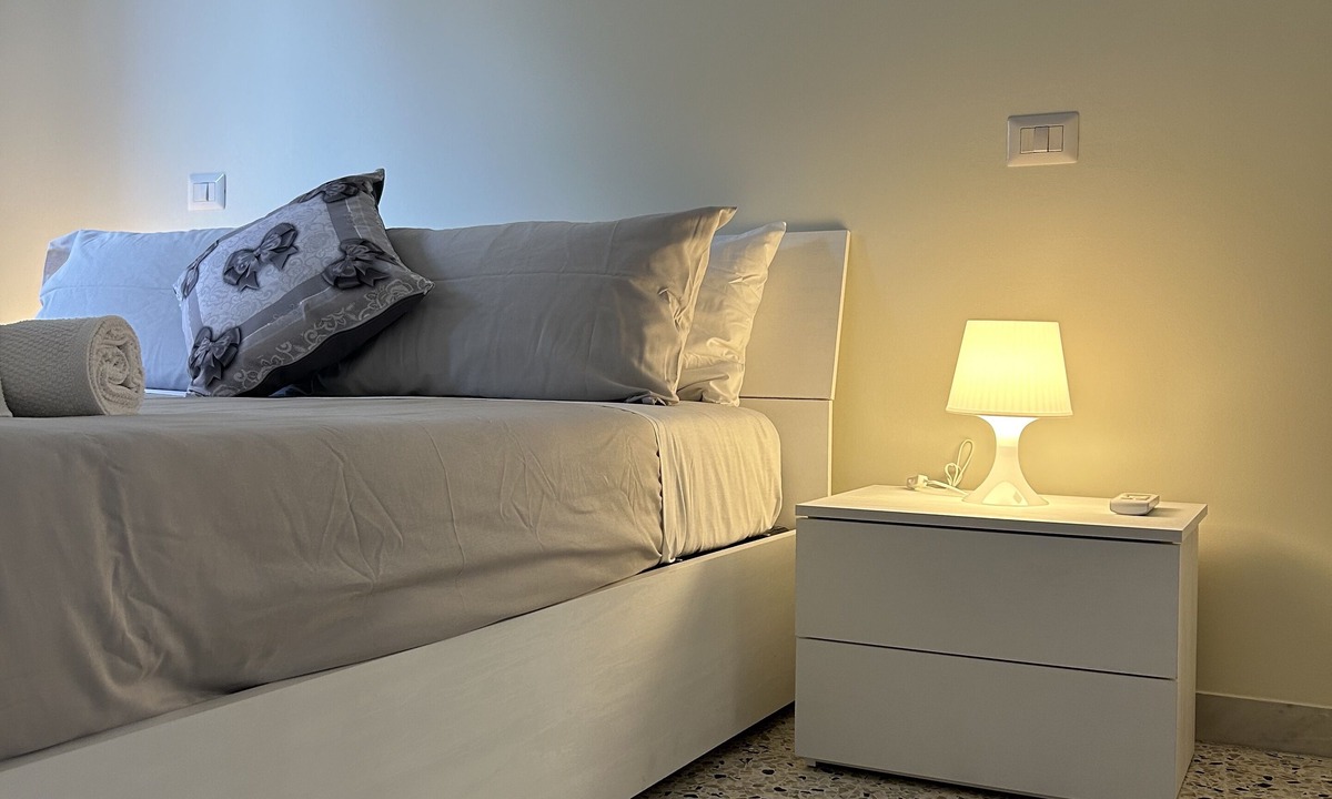 Monteverde Nuovo Apartment | Roma New Villa 3 Rooms With Garden & Parking