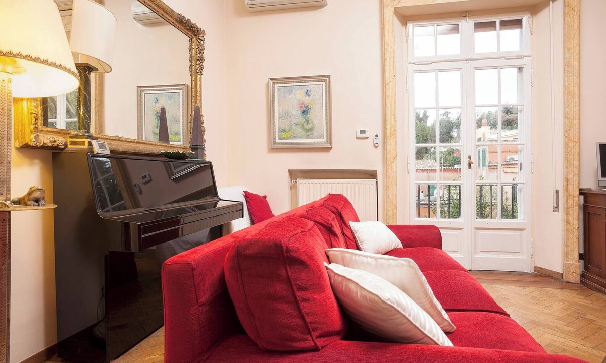 Rione IV Campo Marzio Apartment | Gauguin, charme and fashion in the heart of Rome on Margutta Street
