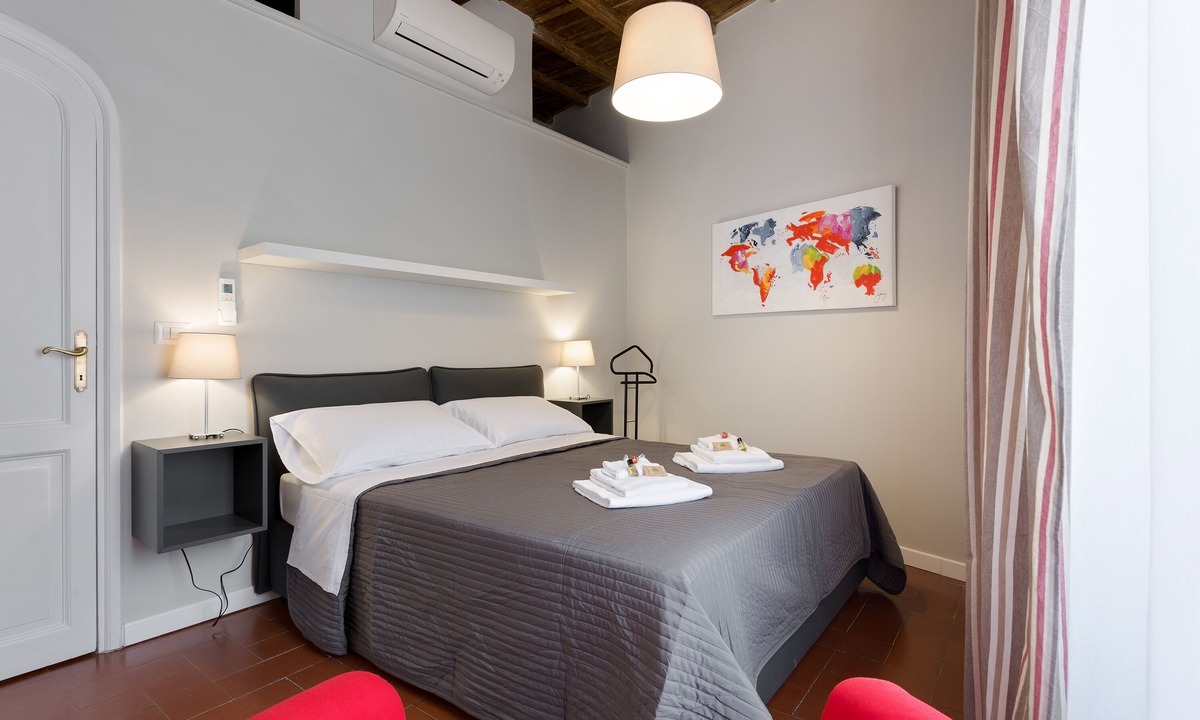 Navona Apartment | Grotta Pinta 9 | Bright apartment in the center of Rome
