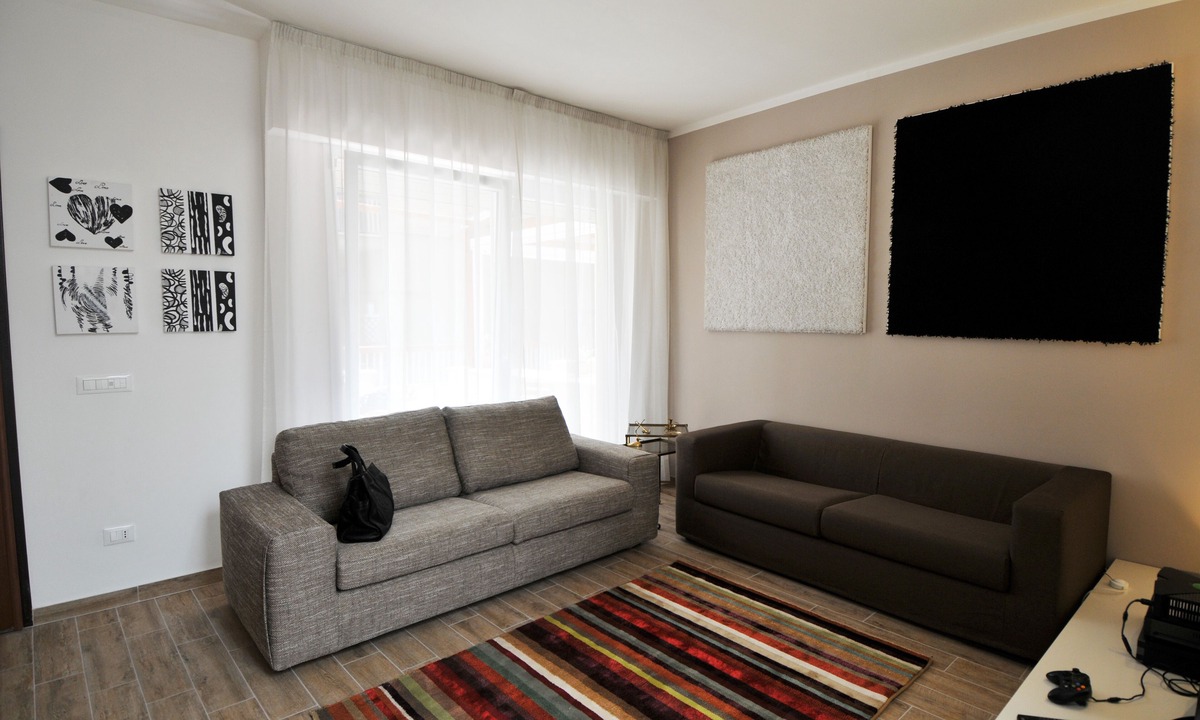 Appio Latino Apartment | Elegant house with veranda - in the center of Rome, a stone's throw from S. Giovanni