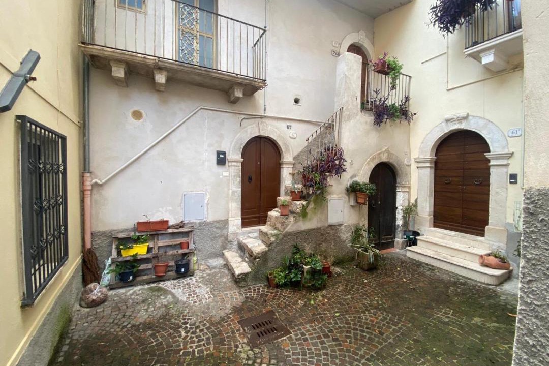 Pettorano sul Gizio House | Casa vacanze in fuga dal centro urbano