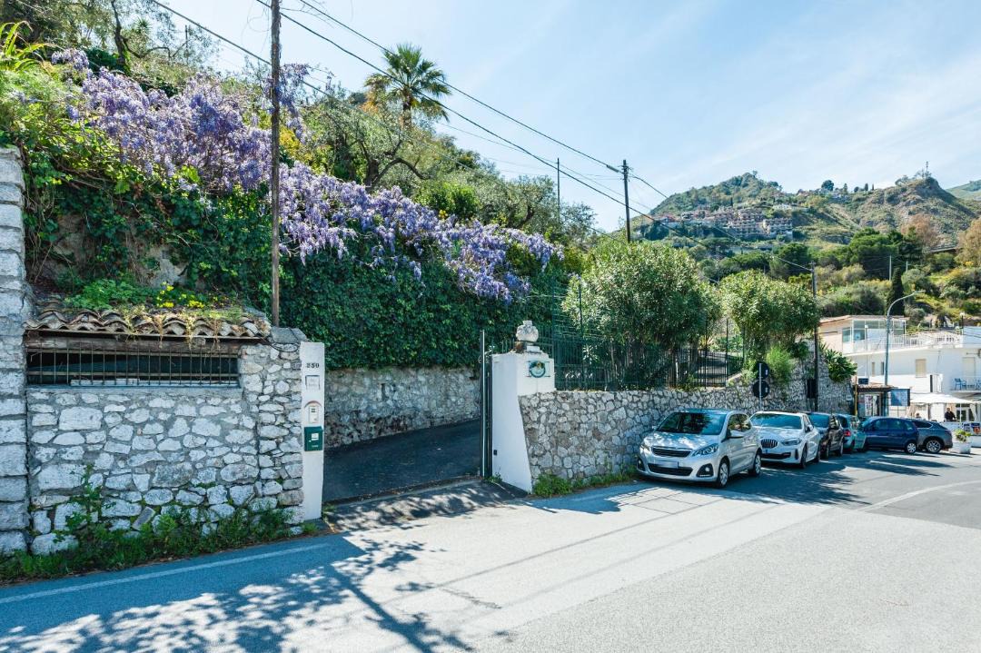 Spisone Apartment | Casette Amelia by Letstay