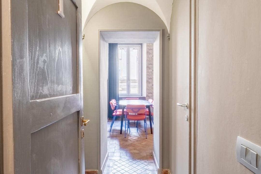 Rione VIII Sant'Eustachio Apartment | The Pantheon Gallery, in the Center of Rome